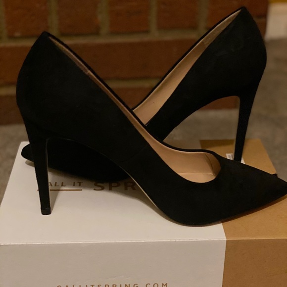 Cute black pumps from Macy’s - Picture 3 of 5